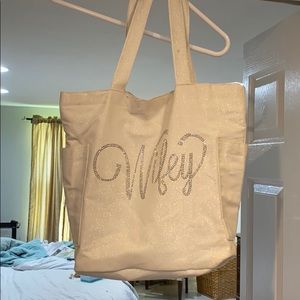 Tote bag